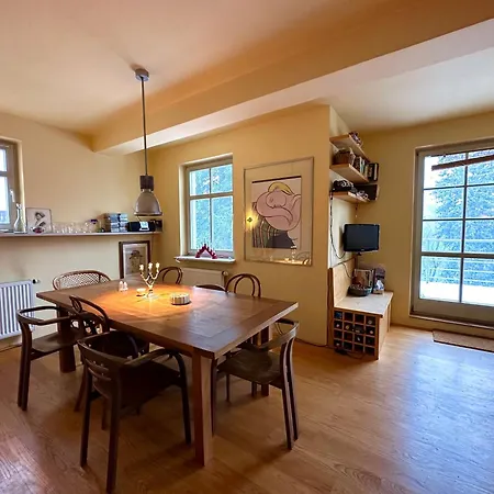 Apartma 51 * 트러트노브